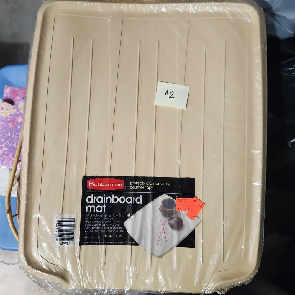 New! VTG 1986 Rubbermaid No. 1121 Almond Drainboard Mat 14.75